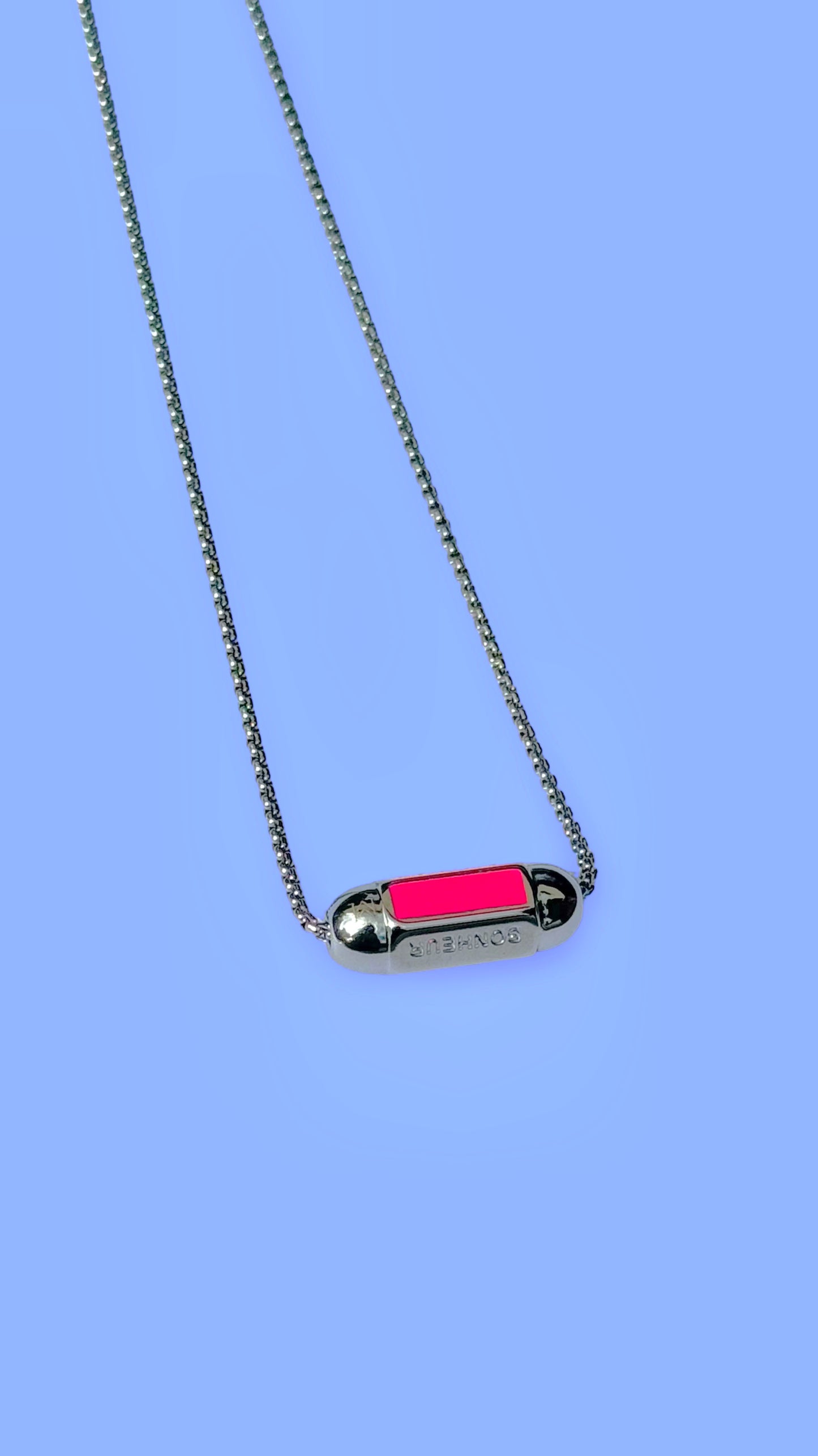 Pendentif émaillé tricolor