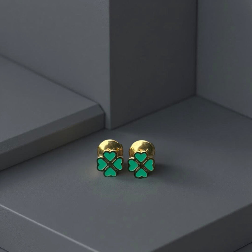 Boucles d'oreille "trèfle" dorées et émaillées vert