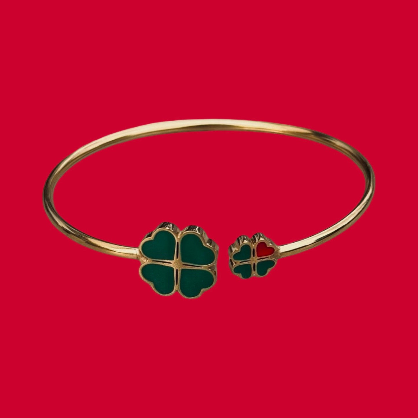 Bracelet "Lucky V" émaillé vert