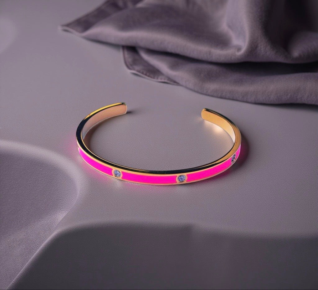 Bracelet émaillé rose fluo serti