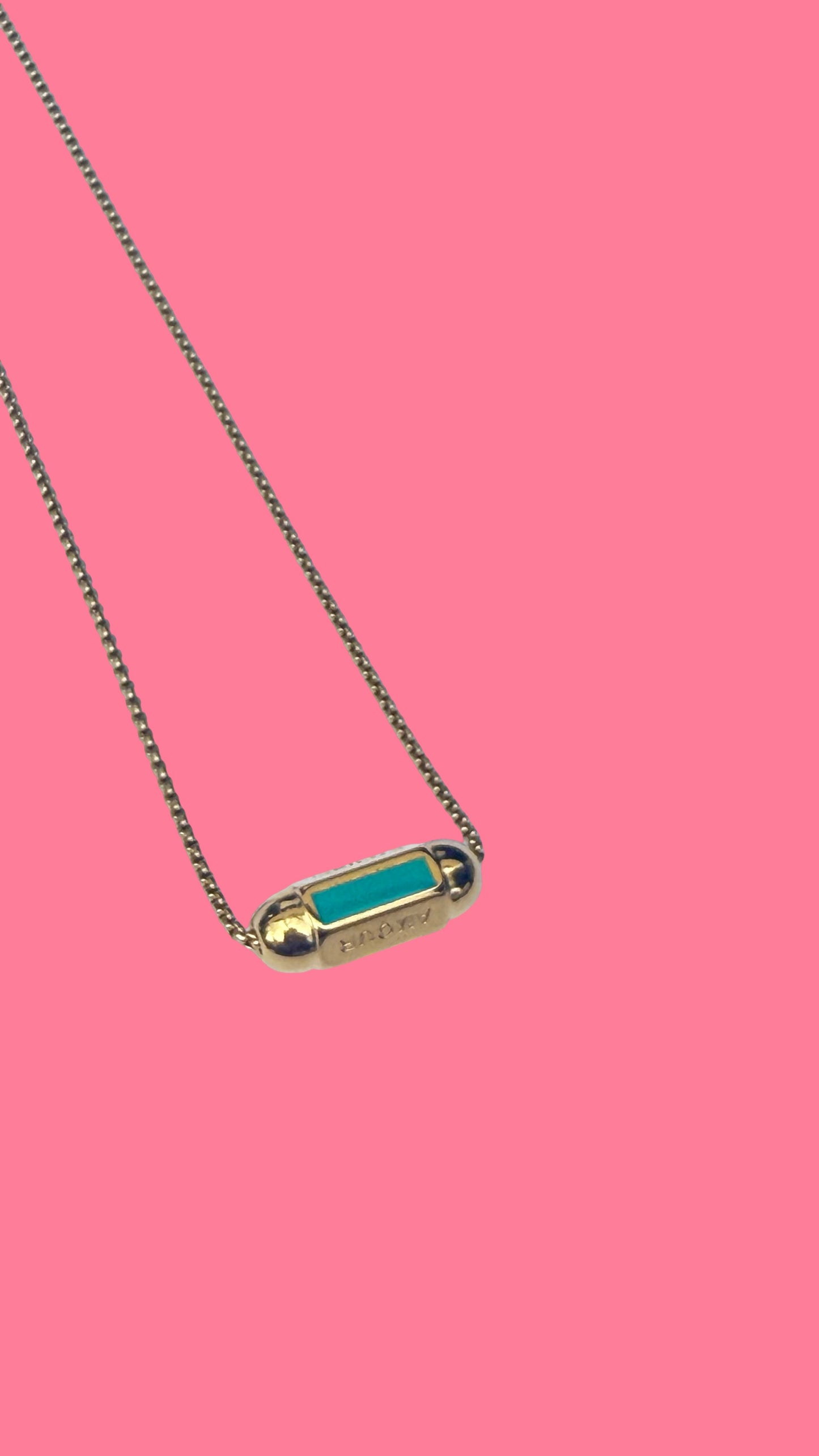 Pendentif émaillé tricolor