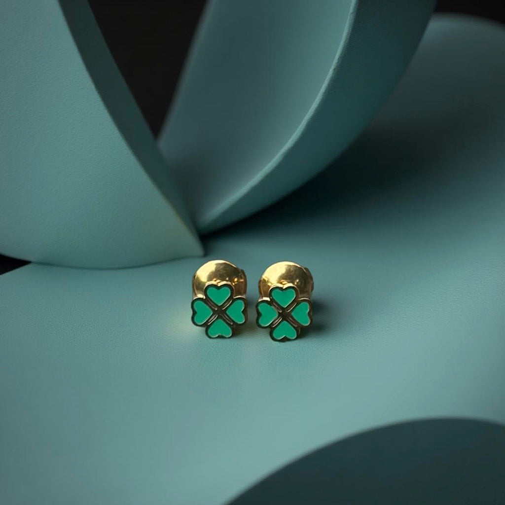 Boucles d'oreille "trèfle" dorées et émaillées vert